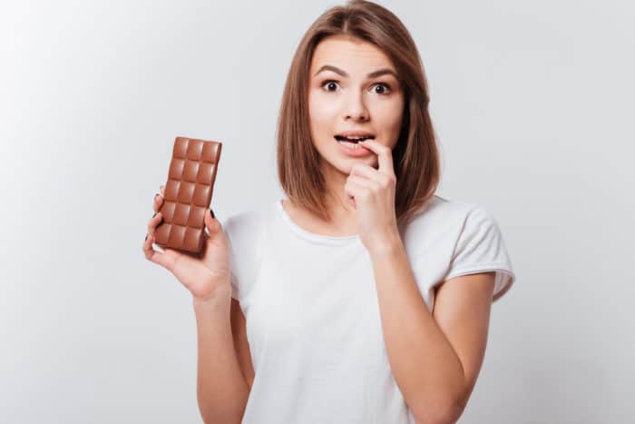 побочные эффекты употребления шоколада для желудка