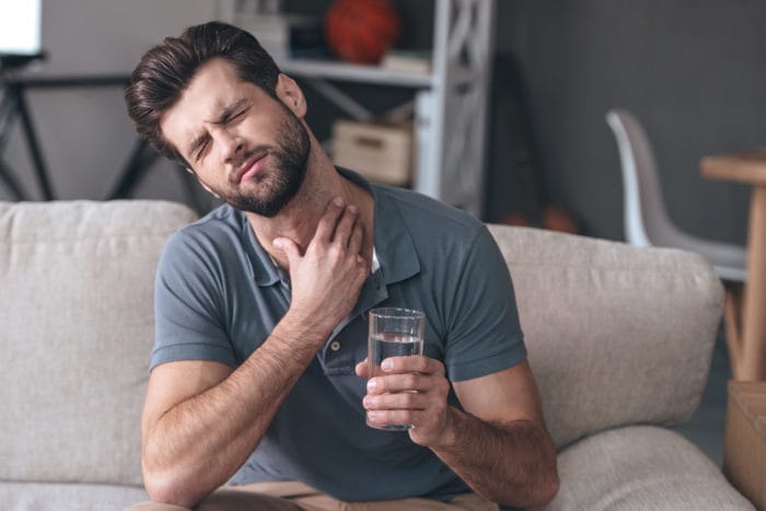 почему грипп отмечен глотанием боли